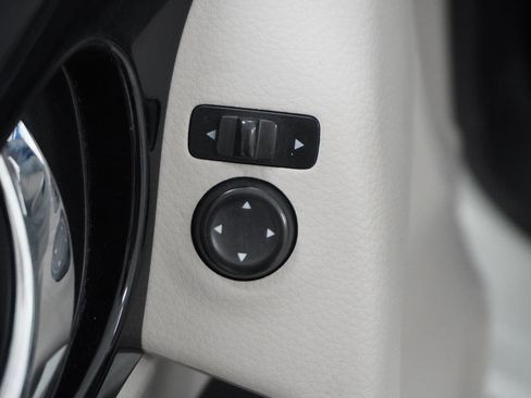 Used 2019 Nissan Rogue Sport SV image 14