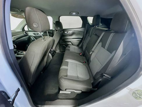 Used 2023 Chevrolet Blazer LT FWD image 31