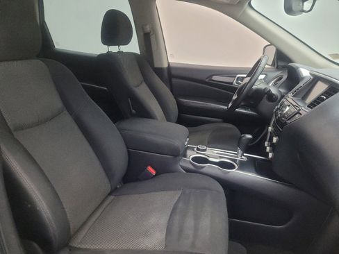 Used 2020 Nissan Pathfinder SV AWD/4WD image 21