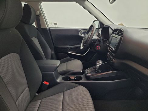 Used 2021 Kia Soul LX image 21