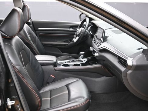 Used 2023 Nissan Altima 2.5 SR AWD/4WD image 25
