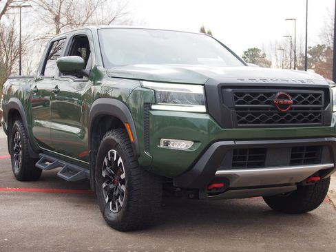 Used 2022 Nissan Frontier PRO-4X w/ Technology Package image 1