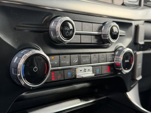 Used 2023 Ford F150 Lariat w/ Equipment Group 502A High image 18