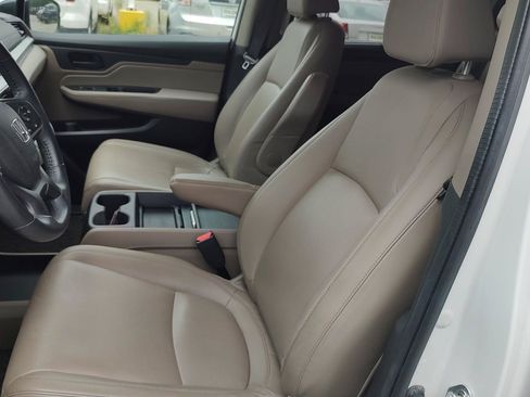 Used 2023 Honda Odyssey EX-L image 2