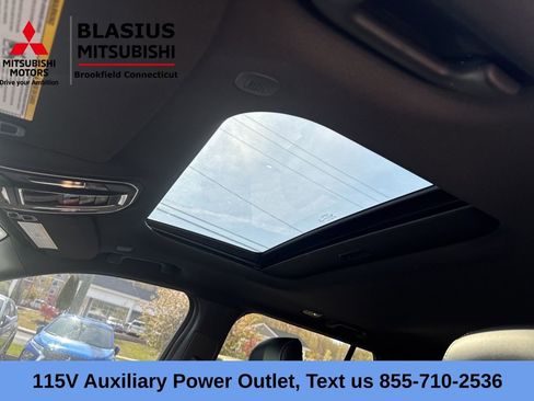 Used 2023 Jeep Grand Cherokee Altitude AWD/4WD image 35