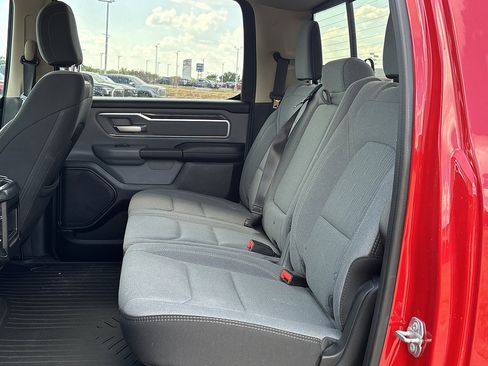 Used 2019 RAM 1500 Big Horn RWD image 7