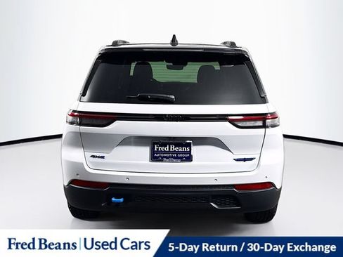 Used 2024 Jeep Grand Cherokee Trailhawk AWD/4WD image 7