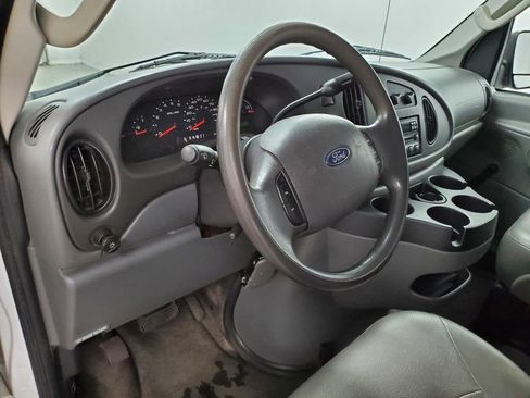 Used 2006 Ford E-150 and Econoline 150 image 10