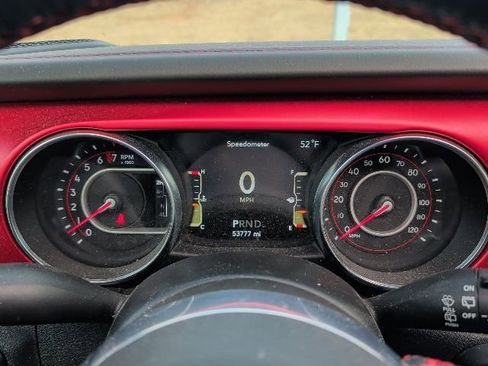 Used 2021 Jeep Wrangler Unlimited Rubicon image 16