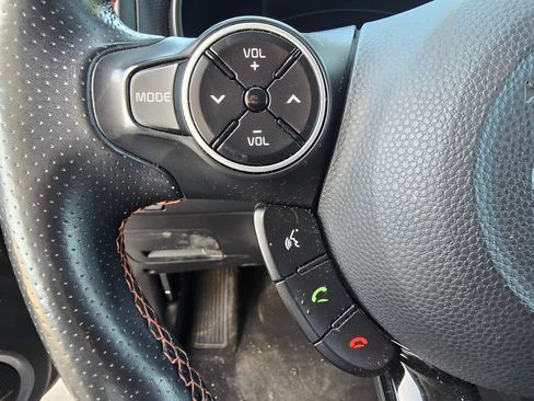 Used 2018 Kia Soul ! FWD image 30