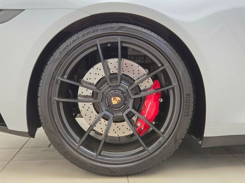 Used 2024 Porsche 911 Carrera GTS w/ Premium Package RWD image 7