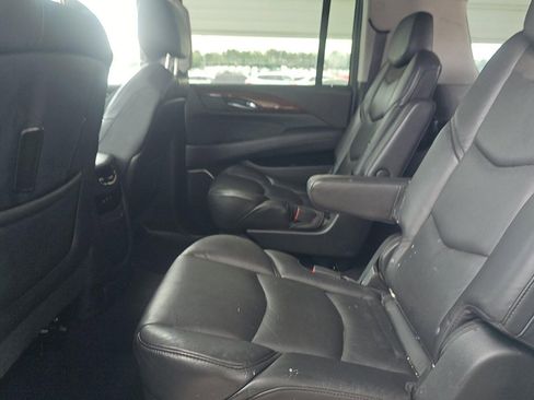 Used 2019 Cadillac Escalade ESV Luxury AWD/4WD image 5