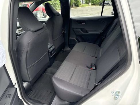 Used 2026 Toyota RAV4 SE w/ Convenience Package AWD/4WD image 17