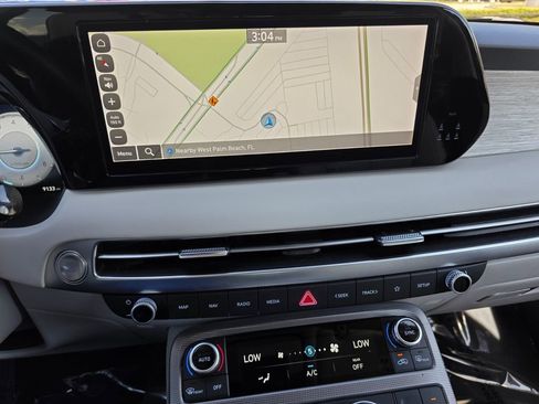 Used 2025 Hyundai Palisade Calligraphy image 25