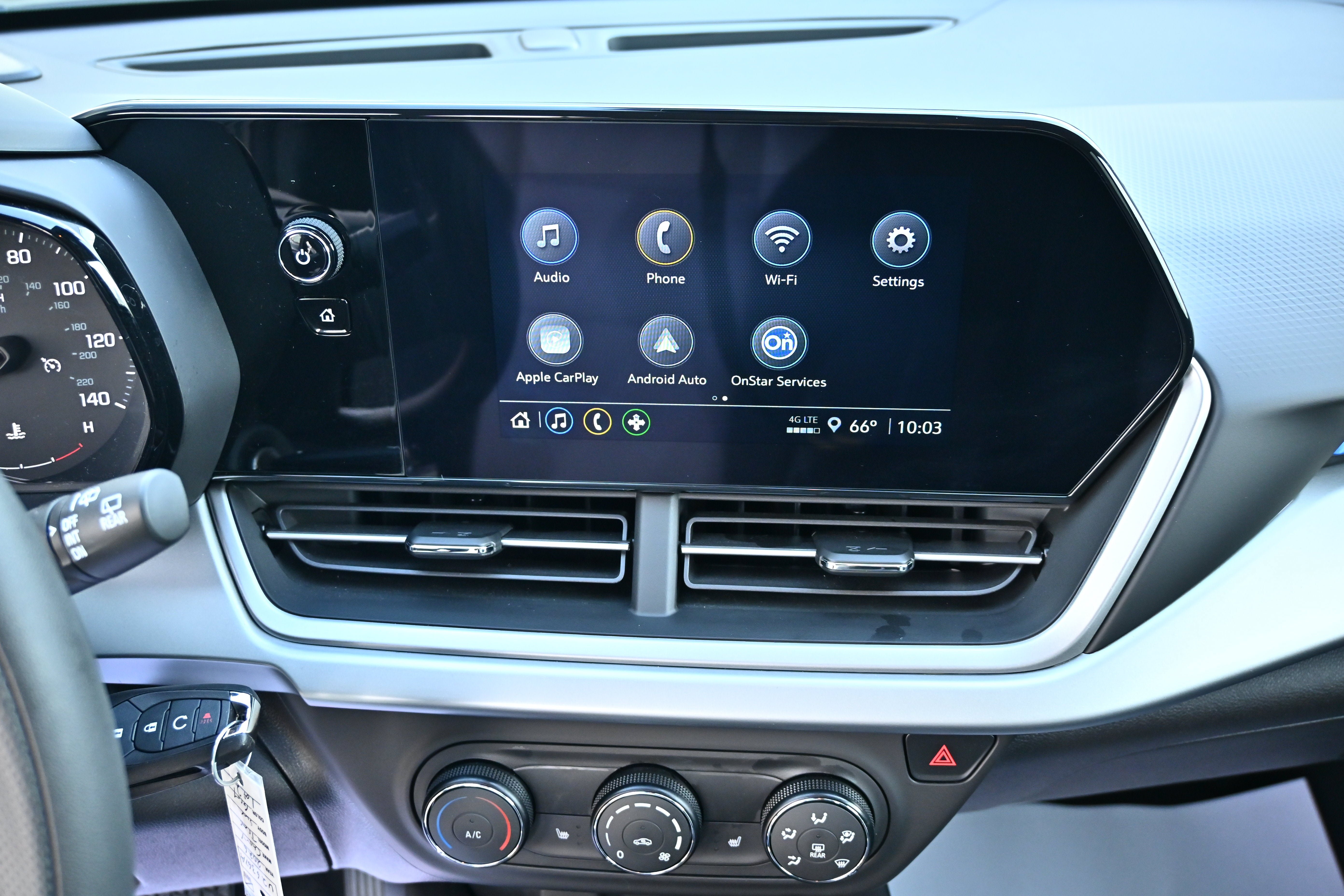 Used 2026 Chevrolet Trax LS w/ LS Convenience Package FWD image 16