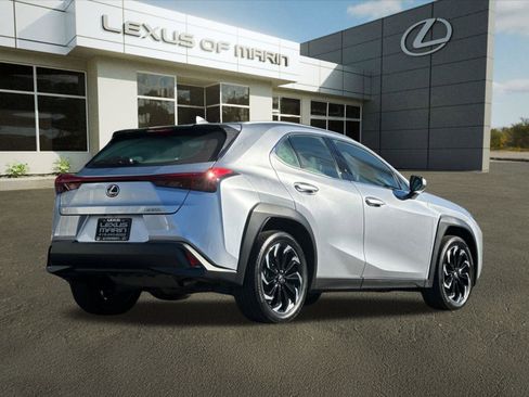 Certified 2025 Lexus UX 300h FWD image 9