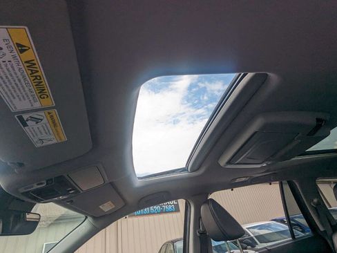 Used 2019 Honda Pilot Elite image 9