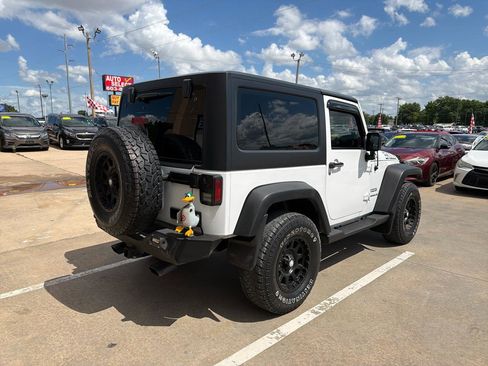 Used 2015 Jeep Wrangler Sport AWD/4WD image 5