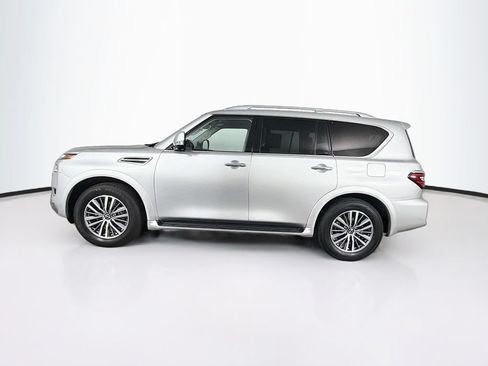 Used 2024 Nissan Armada SL w/ Captain's Chairs Package RWD image 6