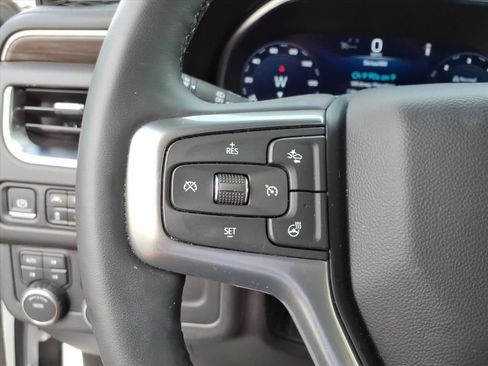 Used 2024 Chevrolet Tahoe Z71 w/ Luxury Package AWD/4WD image 14