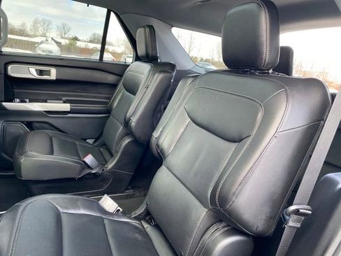 Used 2022 Ford Explorer Limited AWD/4WD image 19