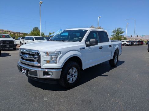 Used 2017 Ford F150 XLT w/ Equipment Group 301A Mid AWD/4WD image 8