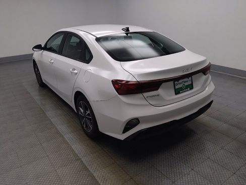 Used 2022 Kia Forte LXS FWD image 5