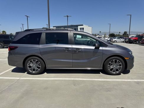 Used 2026 Honda Odyssey Touring image 18