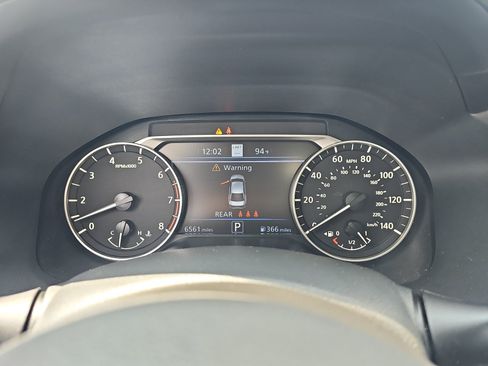 Used 2025 Nissan Altima 2.5 SL FWD image 16