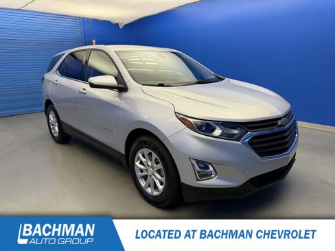 Used 2019 Chevrolet Equinox LT FWD image 1
