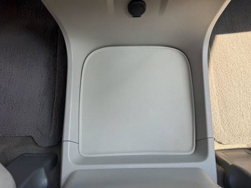 Used 2018 Toyota Sienna XLE w/ XLE Navigation Package AWD/4WD image 25