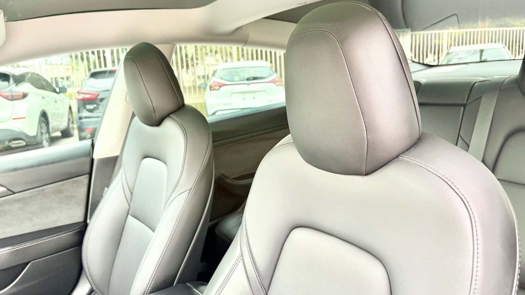 Used 2022 Tesla Model 3 Long Range AWD/4WD image 10