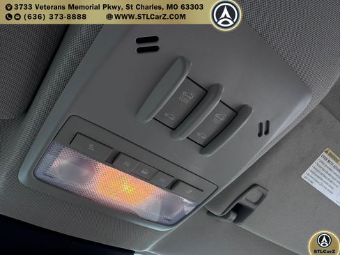Used 2018 Buick Encore Sport Touring FWD image 18