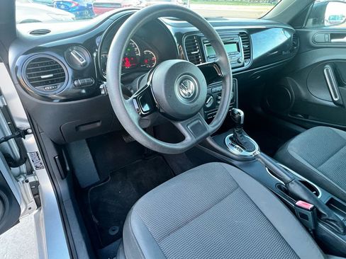 Used 2013 Volkswagen Beetle 2.5 FWD image 8