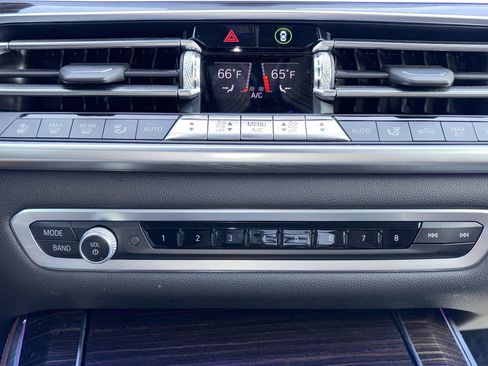 Used 2021 BMW X5 M50i w/ Executive Package image 8