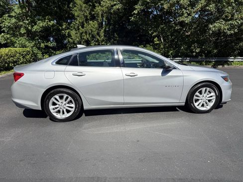 Used 2016 Chevrolet Malibu LT FWD image 6