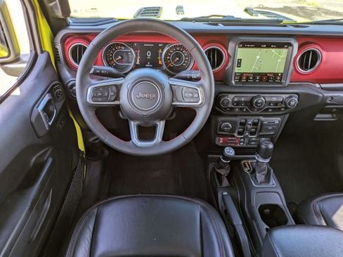 Used 2023 Jeep Gladiator Rubicon w/ LED Lighting Group AWD/4WD image 11