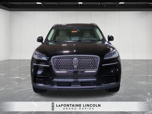 Certified 2023 Lincoln Aviator Reserve w/ Equipment Group 201A AWD/4WD image 8