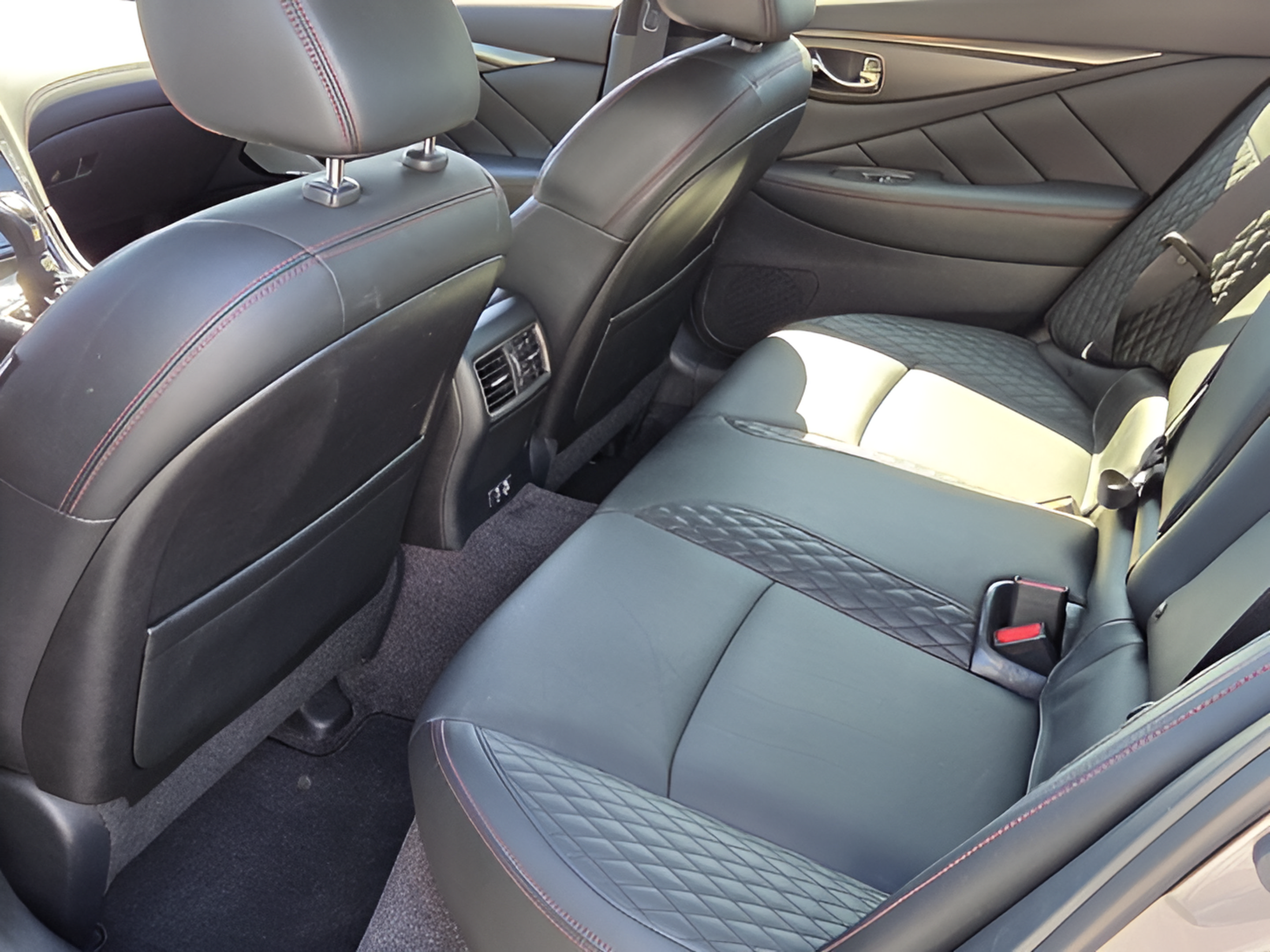 Used 2024 INFINITI Q50 Red Sport 400 RWD image 9