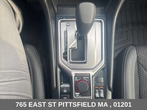 Used 2023 Subaru Forester Premium AWD/4WD image 12