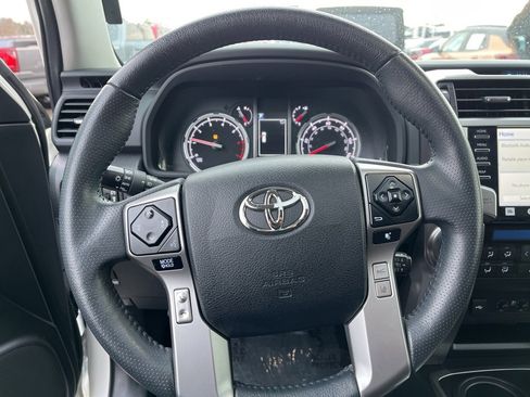 Used 2022 Toyota 4Runner Limited image 20