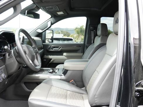 Used 2025 Chevrolet Silverado 2500 ZR2 w/ ZR2 Bison Edition AWD/4WD image 15
