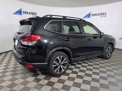 Used 2022 Subaru Forester Limited AWD/4WD image 8