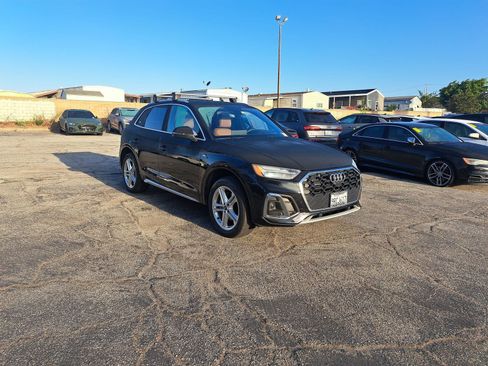 Used 2021 Audi Q5 e Premium Plus w/ Premium Plus Package AWD/4WD image 3