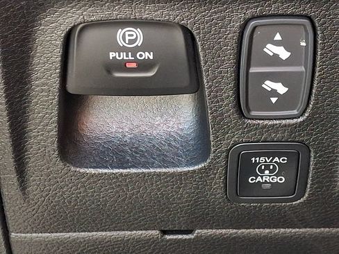 Used 2025 RAM 1500 Big Horn AWD/4WD image 27
