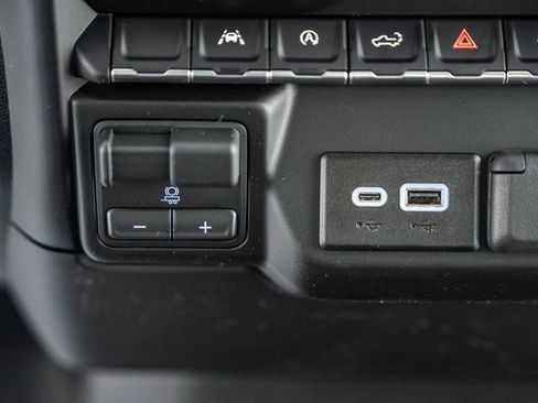 New 2026 Chevrolet Silverado 1500 Custom image 26