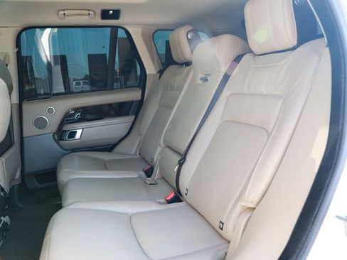 Used 2018 Land Rover Range Rover HSE image 31