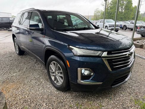 Used 2022 Chevrolet Traverse LT AWD/4WD image 2