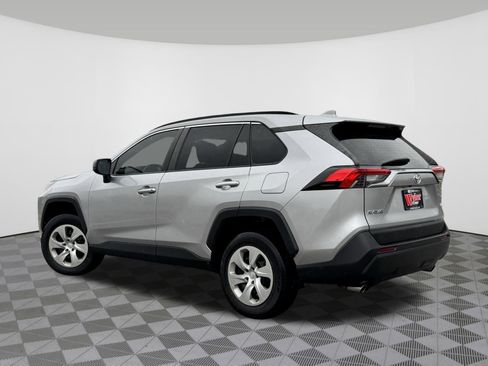 Used 2021 Toyota RAV4 LE image 17