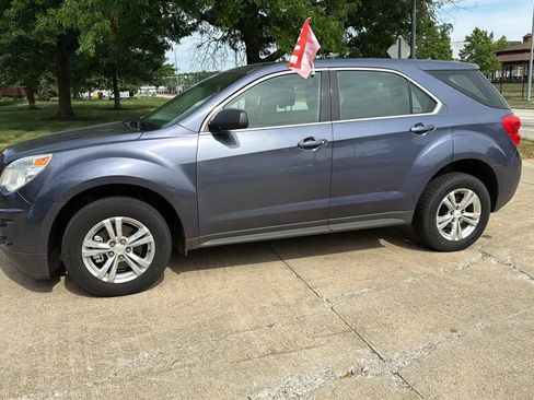 Used 2013 Chevrolet Equinox LS FWD image 2